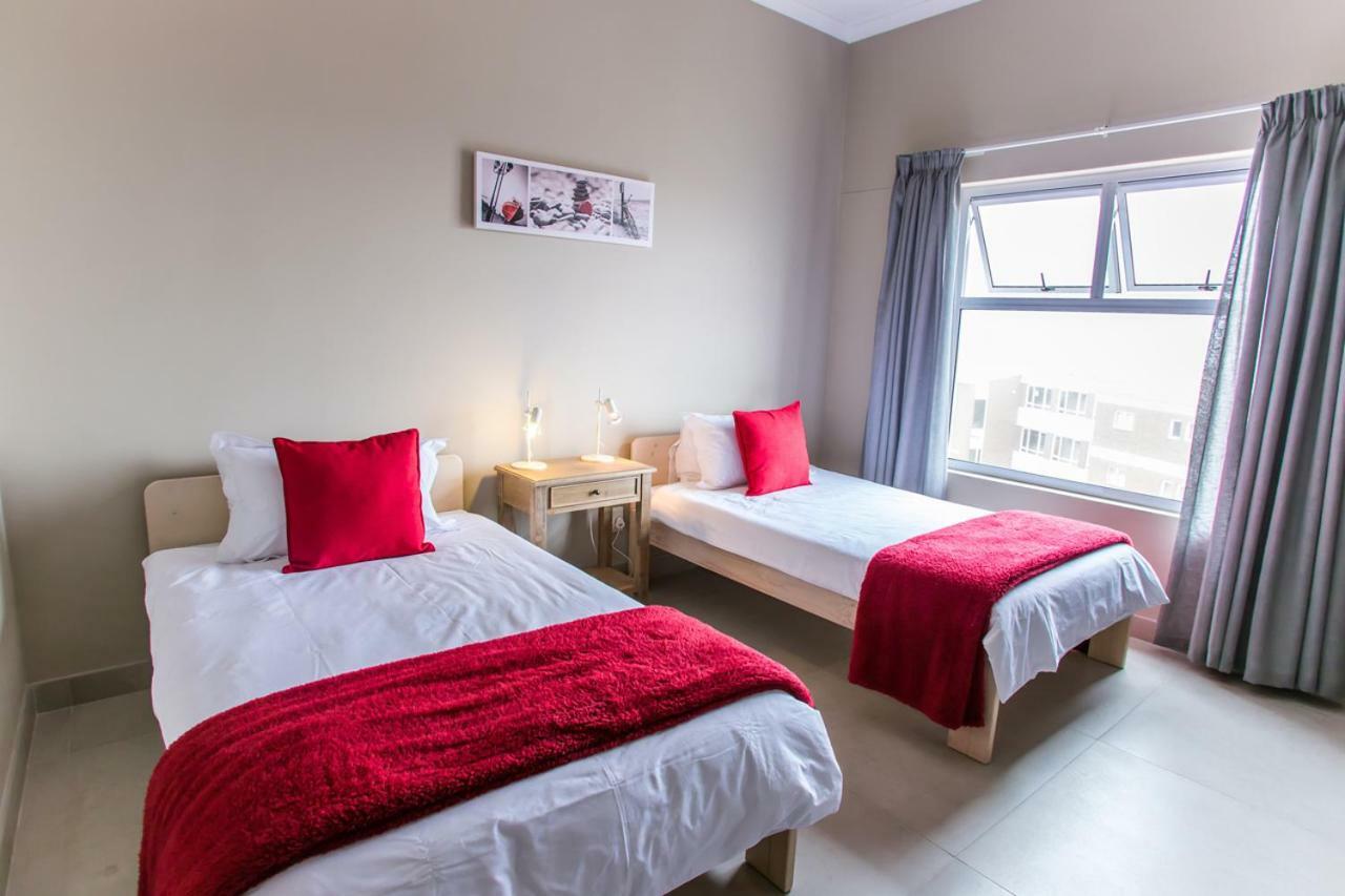 Hnt Atlantic Self Catering Apartment Суакопмунд Екстериор снимка