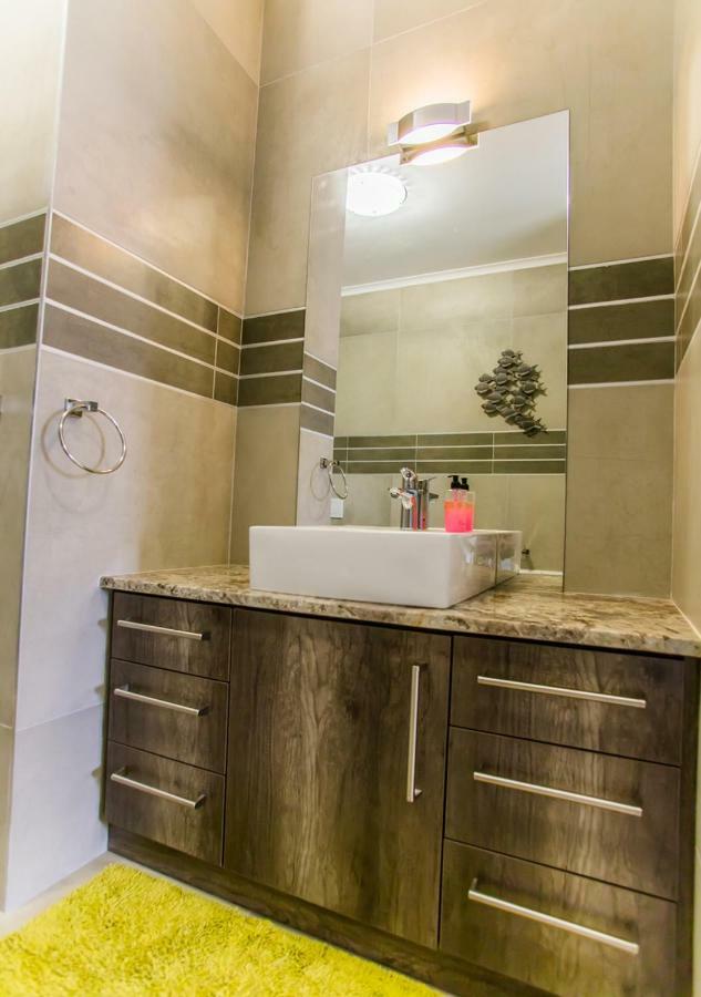 Hnt Atlantic Self Catering Apartment Суакопмунд Екстериор снимка